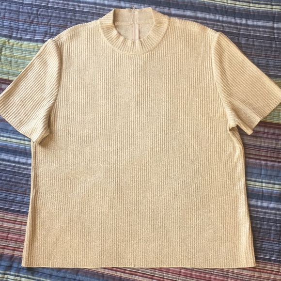 St John Gold Metallic Lurex Shimmer Short Sleeve Sweater Top Large - Picture 10 of 13
